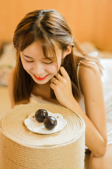 公翁猛烈进出H